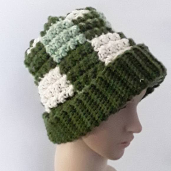 Super Cute Winter Hat (NWOT) - Picture 3 of 10